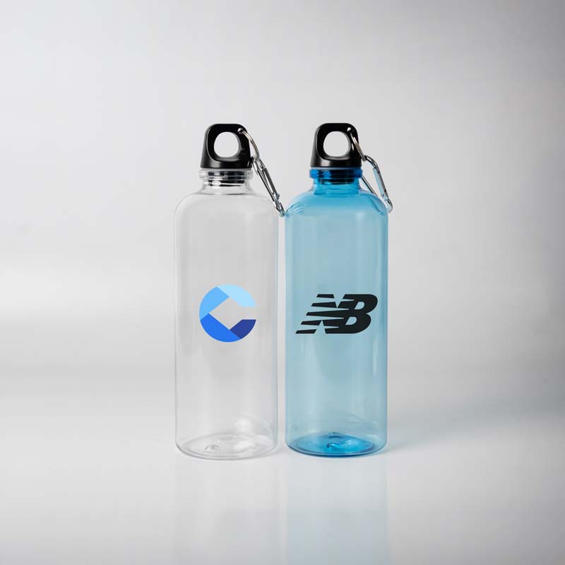 Ember 700ml Plastic Bottle with Carabiner